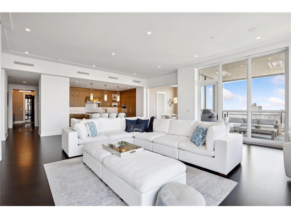 1111 W River Parkway #26B Minneapolis MN 55415 6659338 image12