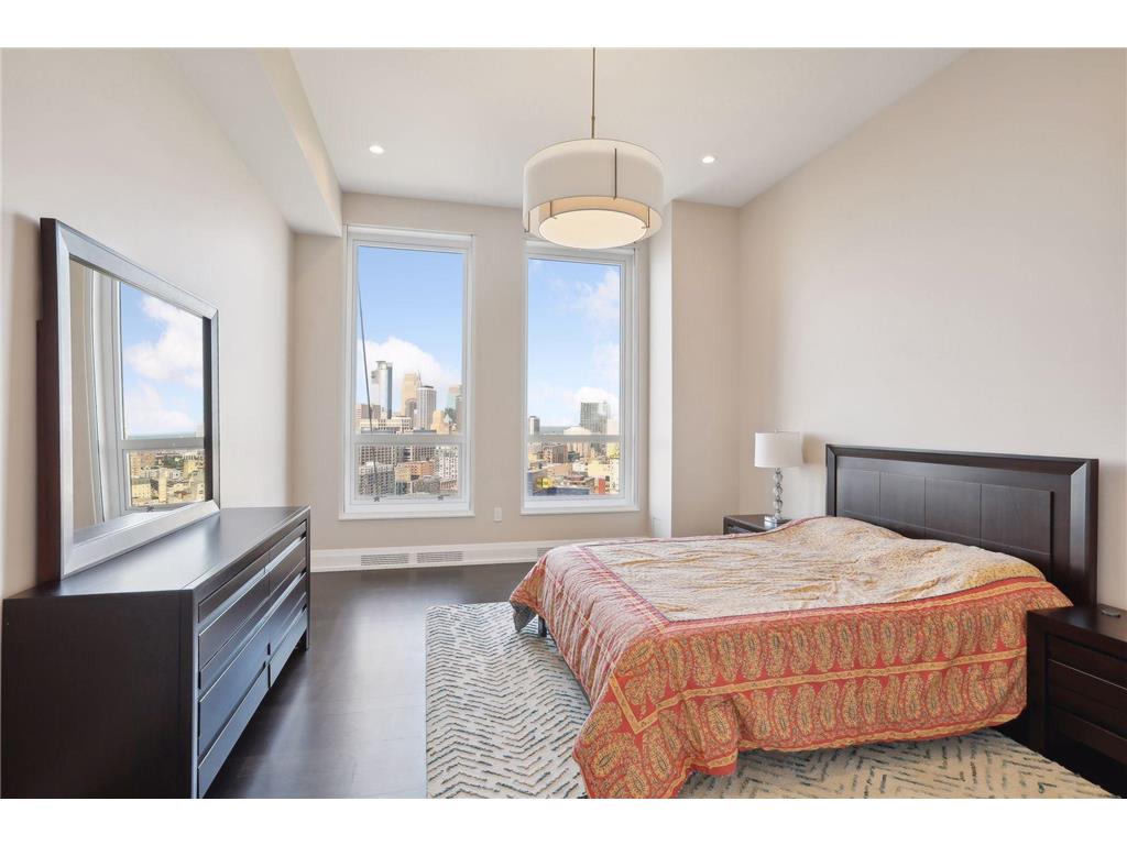 1111 W River Parkway #26B Minneapolis MN 55415 6659338 image26