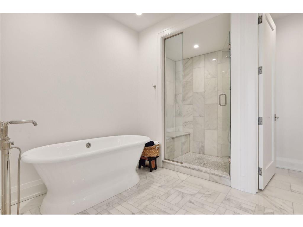 1111 W River Parkway #26B Minneapolis MN 55415 6659338 image28