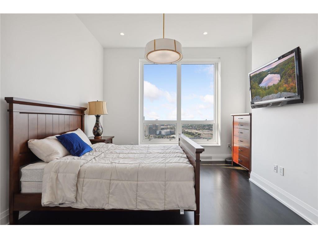 1111 W River Parkway #26B Minneapolis MN 55415 6659338 image29