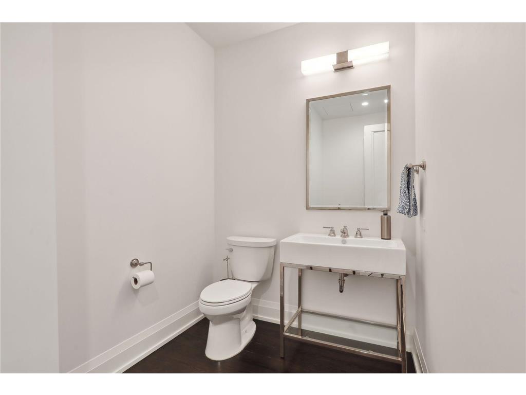 1111 W River Parkway #26B Minneapolis MN 55415 6659338 image33