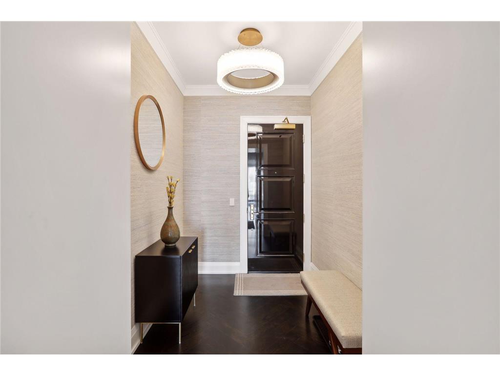 1111 W River Parkway #26B Minneapolis MN 55415 6659338 image5