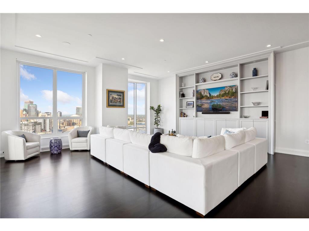 1111 W River Parkway #26B Minneapolis MN 55415 6659338 image9