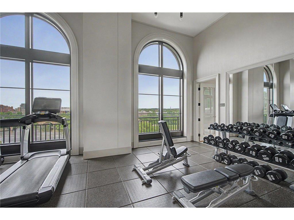 1111 W River Parkway #26B Minneapolis MN 55415 7079816 image24