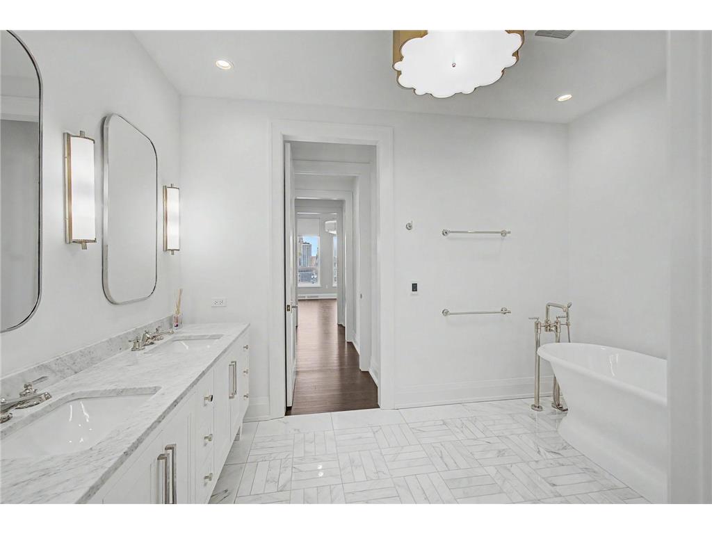 1111 W River Parkway #26B Minneapolis MN 55415 7079816 image39