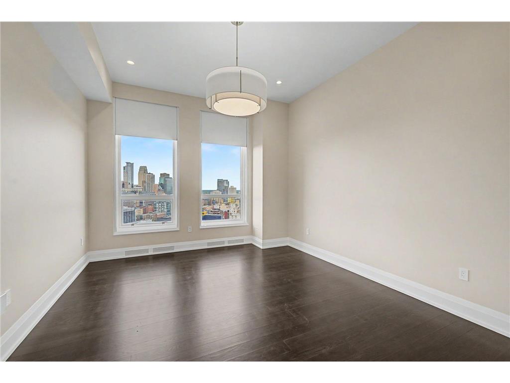 1111 W River Parkway #26B Minneapolis MN 55415 7079816 image41