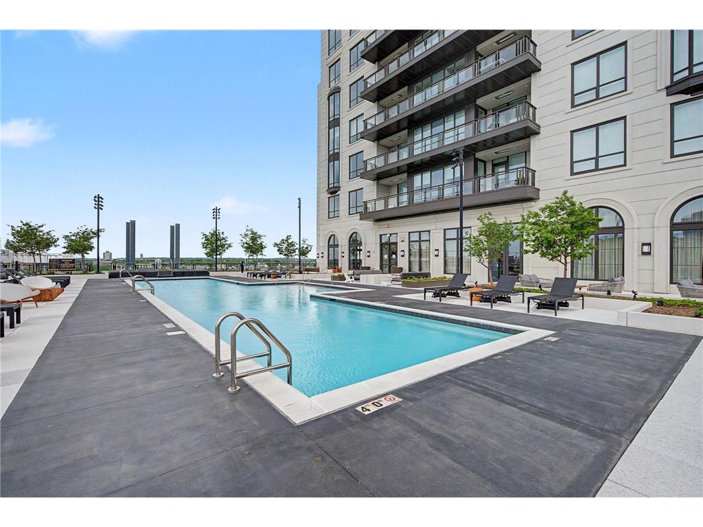 1111 W River Parkway #26B Minneapolis MN 55415 7079816 image46