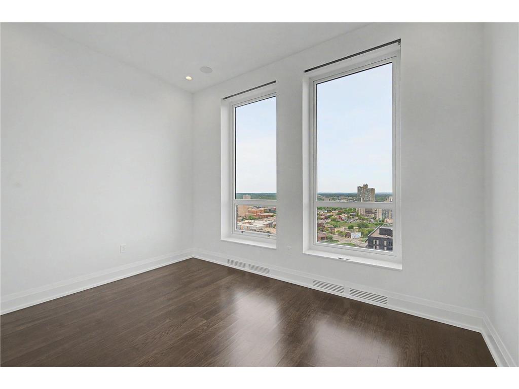 1111 W River Parkway #26B Minneapolis MN 55415 7079816 image60