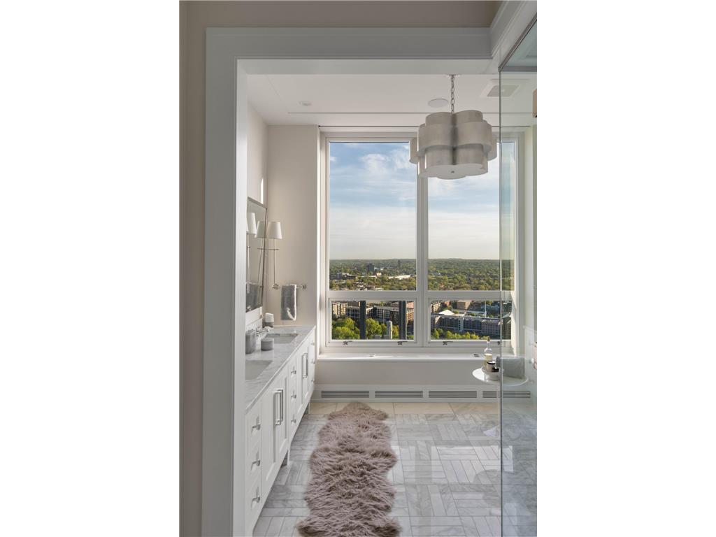 1111 W River Parkway #29A Minneapolis MN 55415 7077112 image25