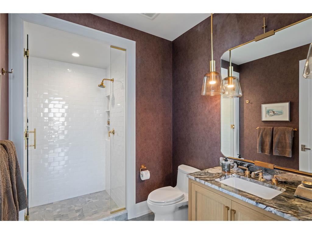 1111 W River Parkway #29A Minneapolis MN 55415 7077112 image36