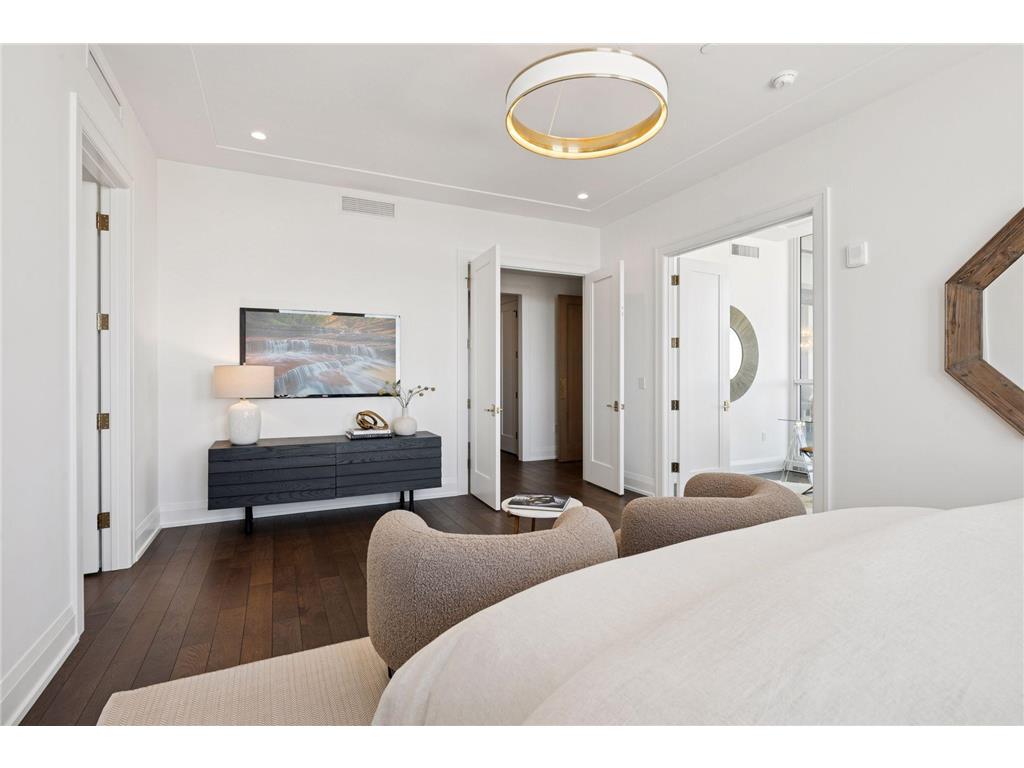 1111 W River Parkway #34A Minneapolis MN 55415 7018968 image20