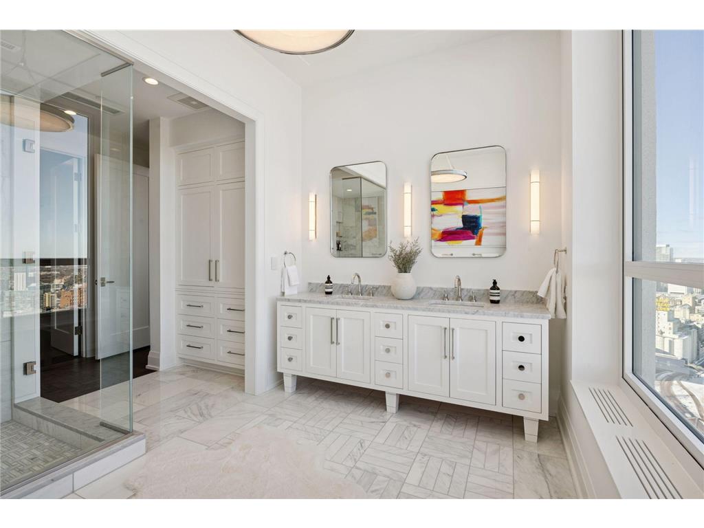 1111 W River Parkway #34A Minneapolis MN 55415 7018968 image25