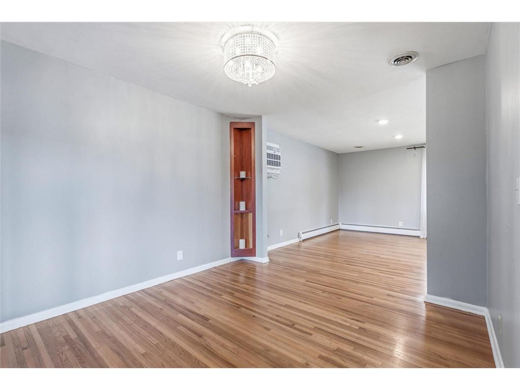 11111 Carver Court Burnsville MN 55337 7100087 image12