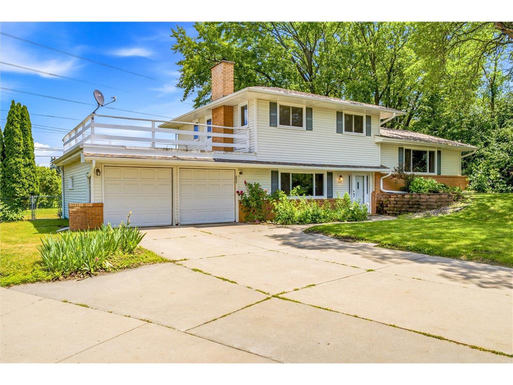 11111 Carver Court Burnsville MN 55337 7100087 image2