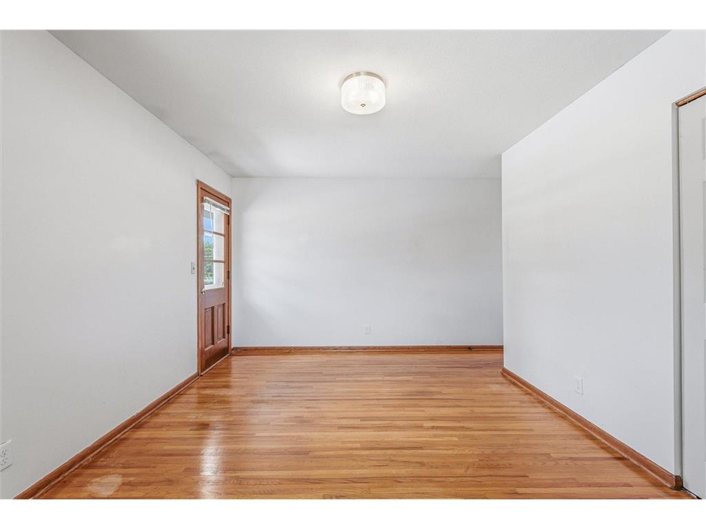 11111 Carver Court Burnsville MN 55337 7100087 image29