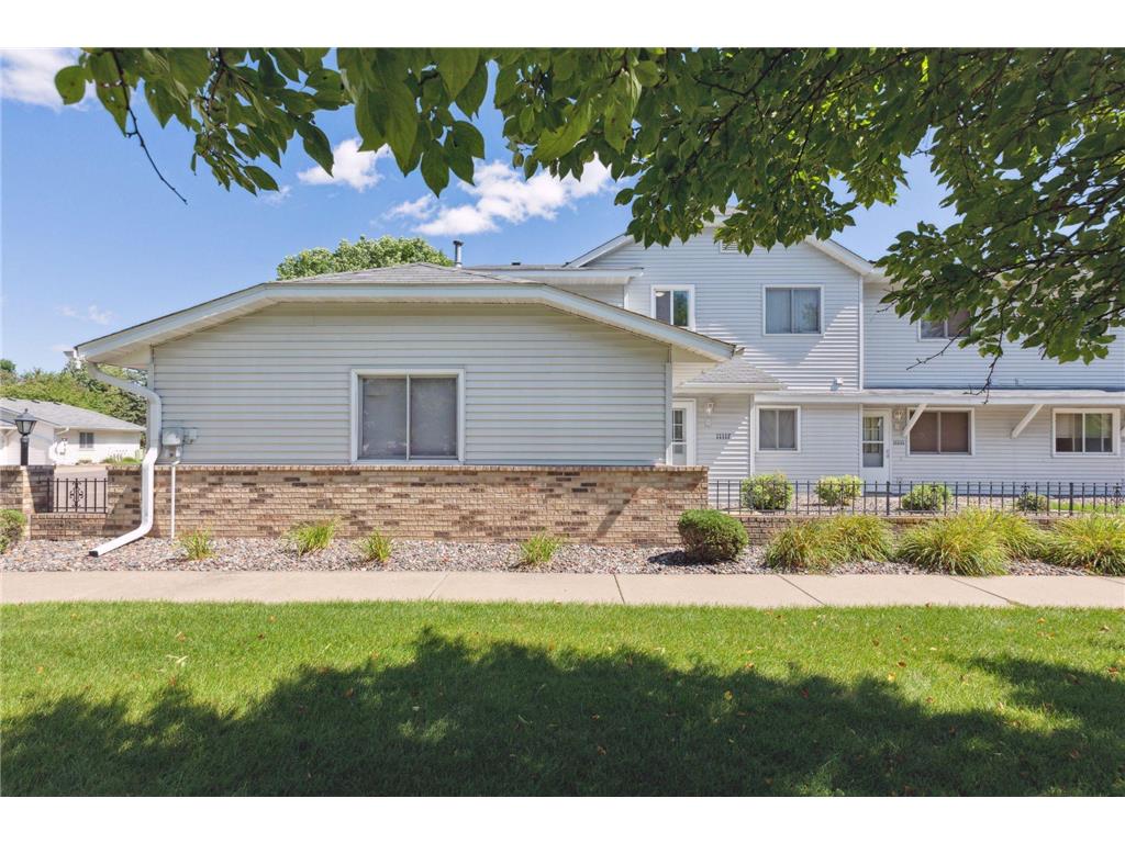 11117 Drake Street NW, Coon Rapids, MN, 55433 MLS 6249023 Edina Realty