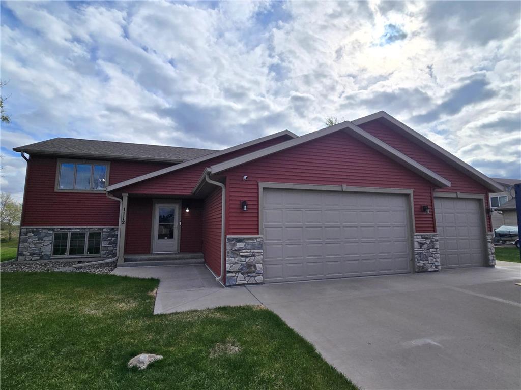 1112 3rd Street SW Rice MN 56367 7068158 image1