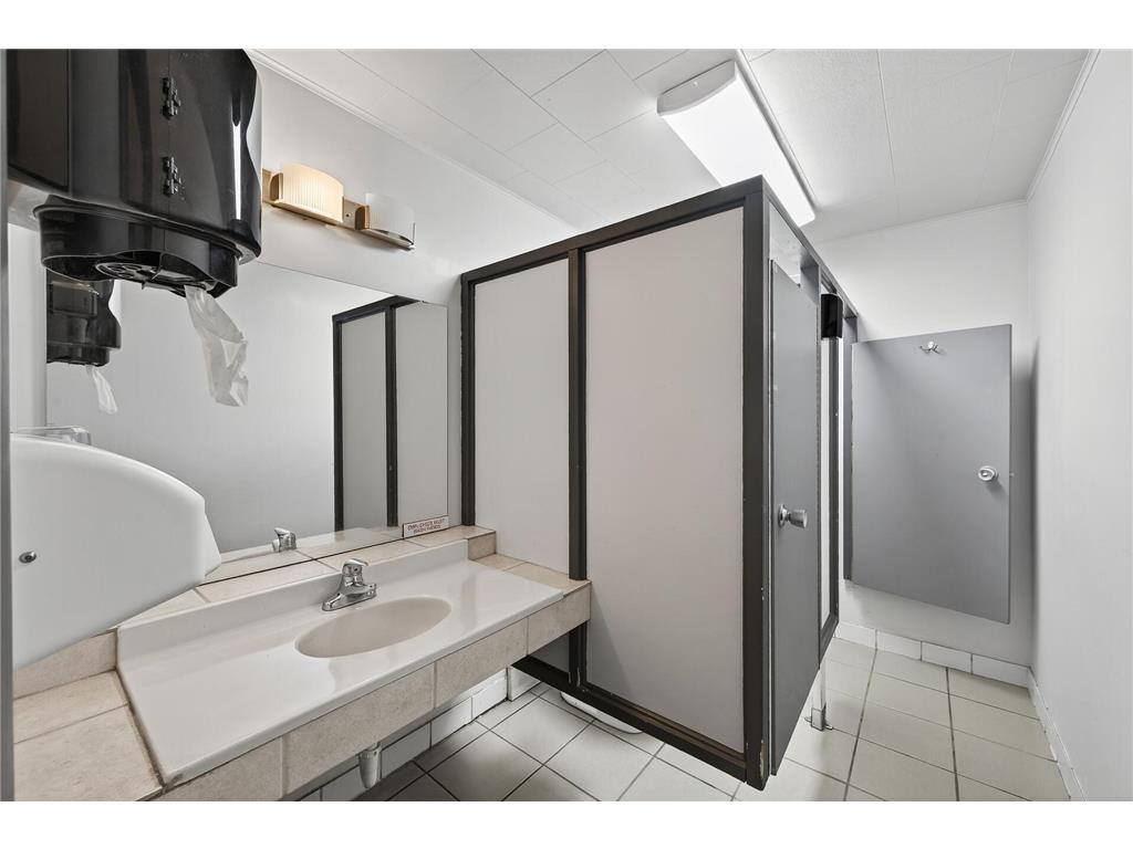 1112 Arcade Street Saint Paul MN 55106 6811445 image13