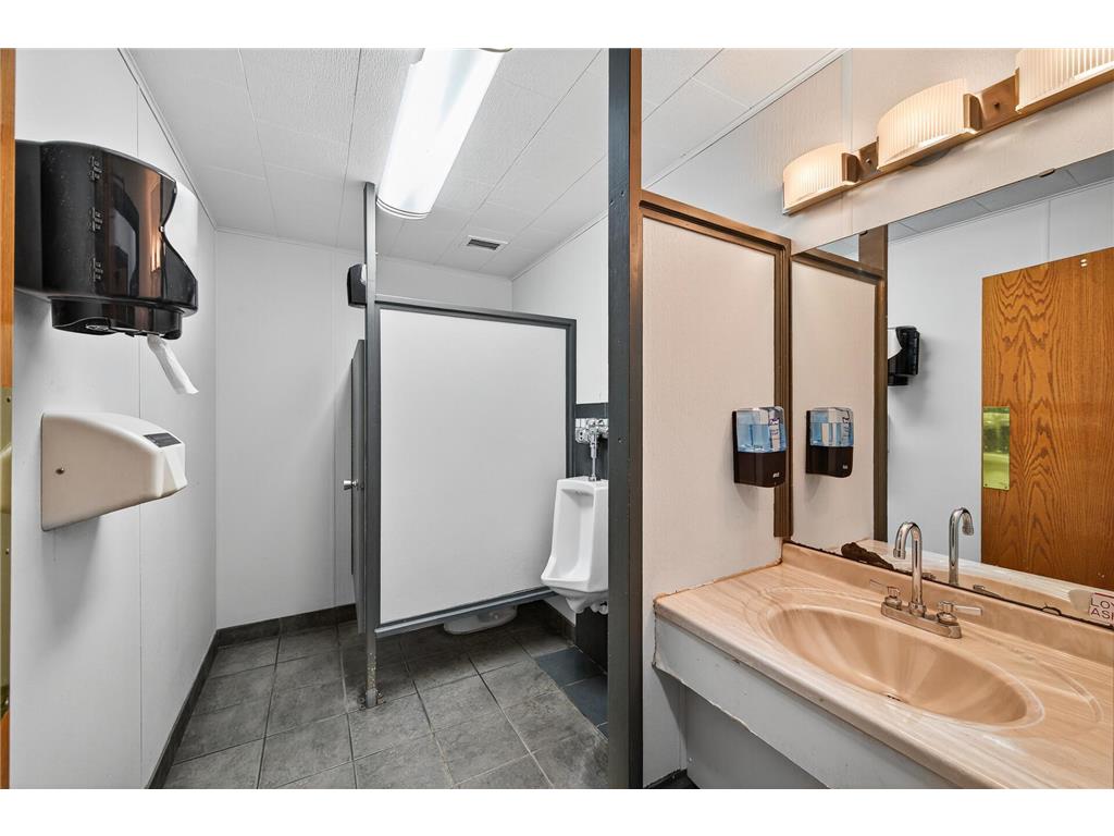 1112 Arcade Street Saint Paul MN 55106 6811445 image14