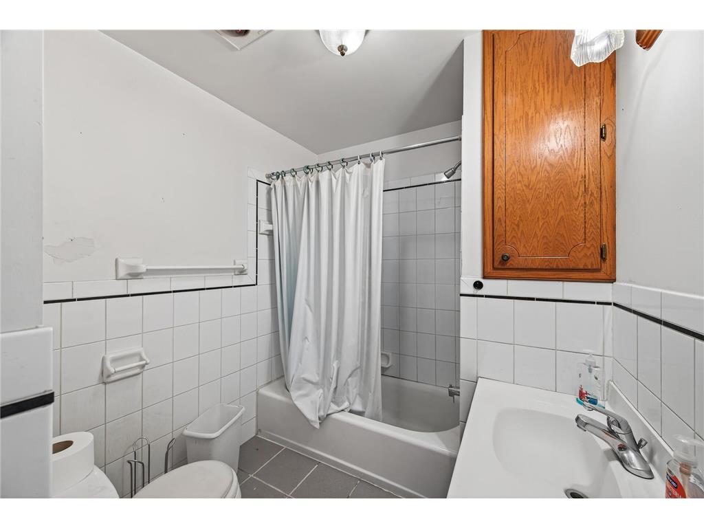 1112 Arcade Street Saint Paul MN 55106 6811445 image24