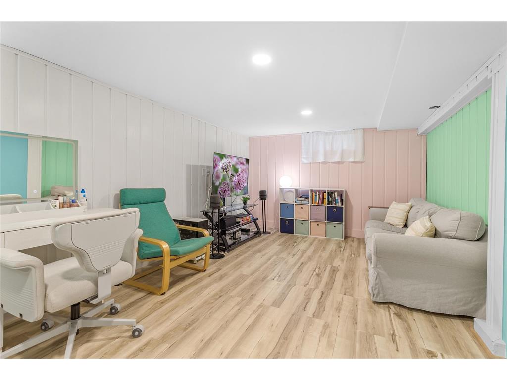 1112 Breen Street Saint Paul MN 55106 7044844 image21