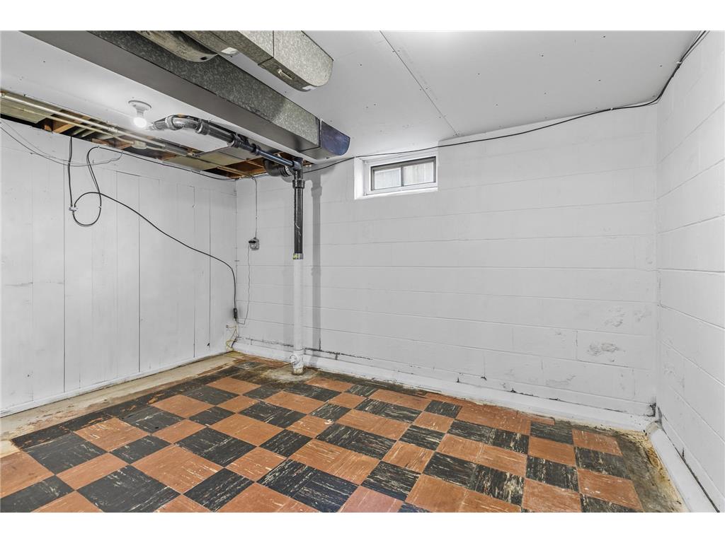 1112 Breen Street Saint Paul MN 55106 7044844 image27