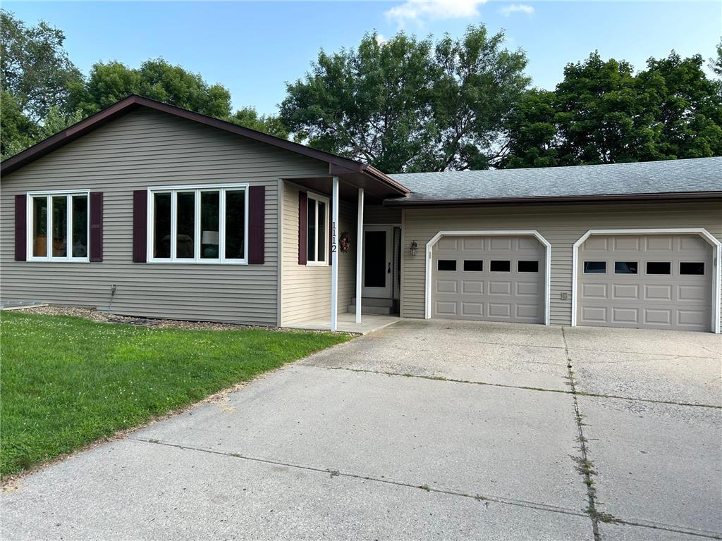 1112 Lewis Avenue SW Hutchinson MN 55350 6539772 image1