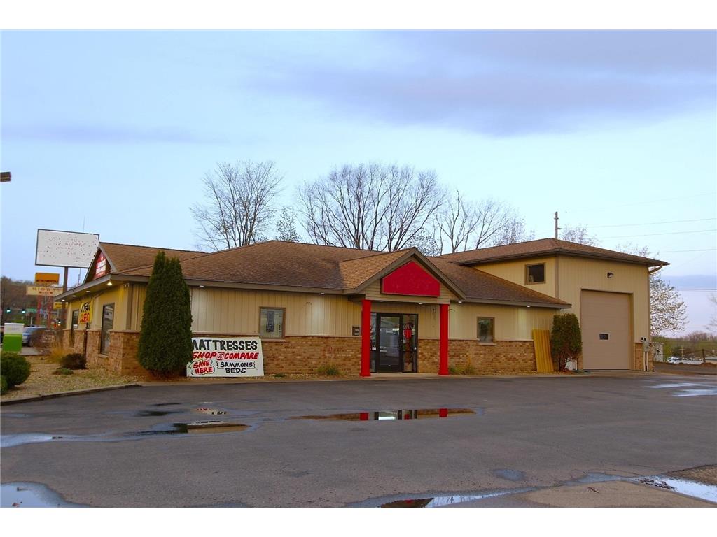 1112 Main Street Red Wing MN 55066 6732092 image1