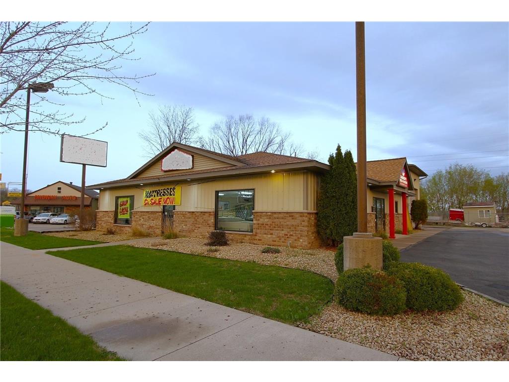 1112 Main Street Red Wing MN 55066 6732092 image2