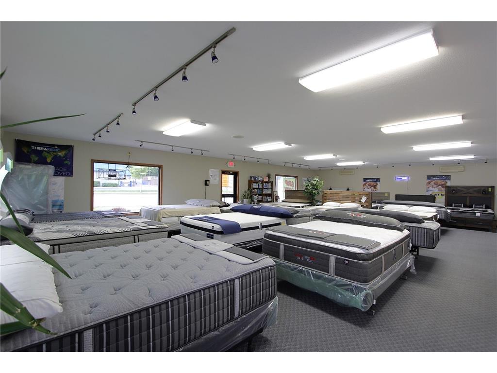 1112 Main Street Red Wing MN 55066 6732092 image8