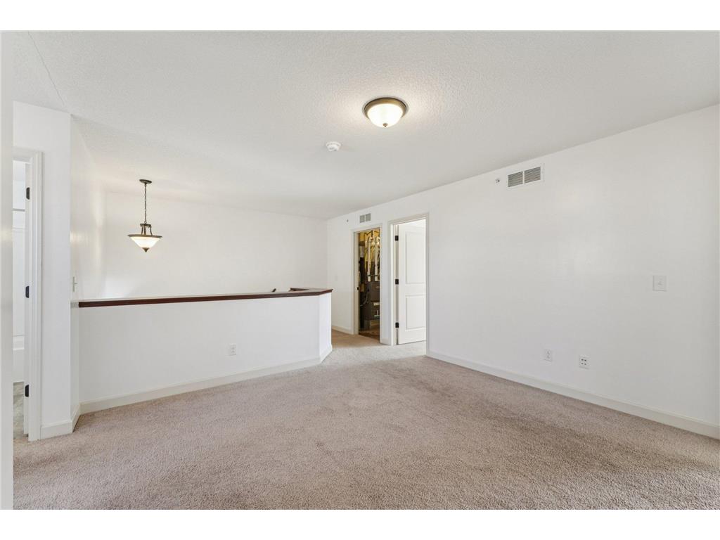 1112 Station Trail Eagan MN 55123 6815836 image23