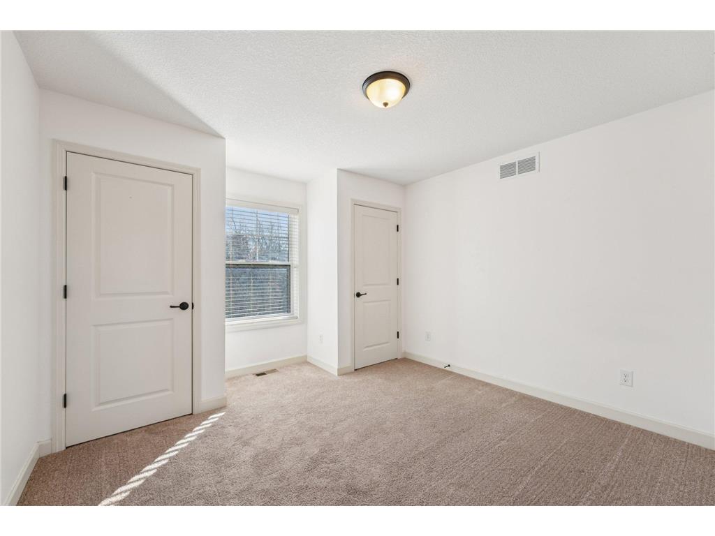 1112 Station Trail Eagan MN 55123 6815836 image26