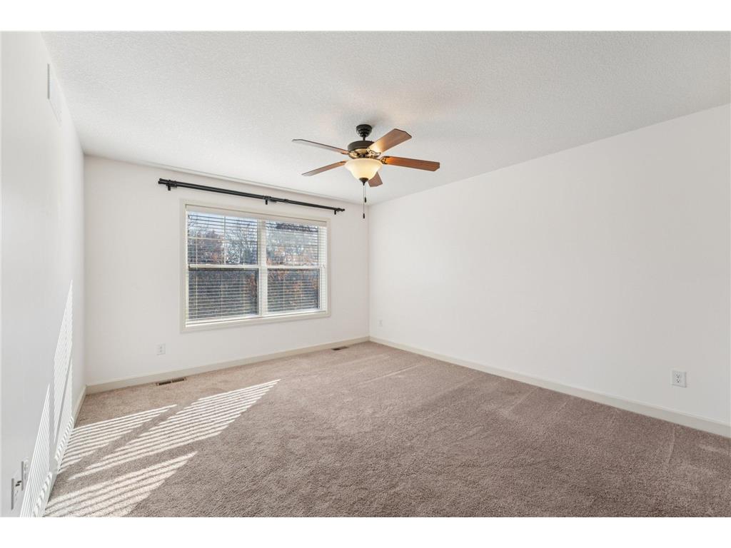 1112 Station Trail Eagan MN 55123 6815836 image32