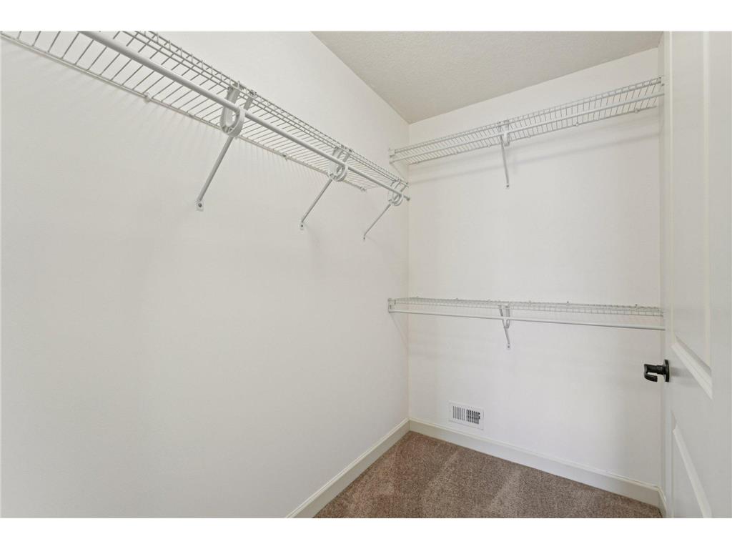 1112 Station Trail Eagan MN 55123 6815836 image37