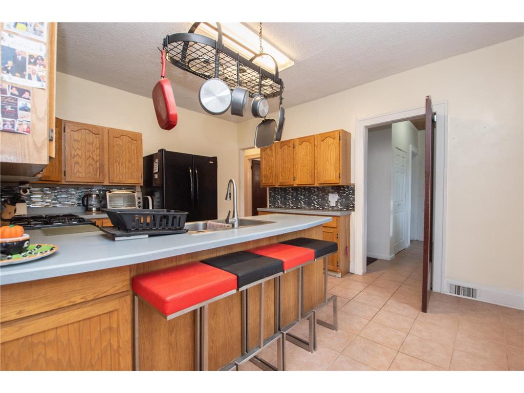 1112 University Drive S Fargo ND 58103 6811749 image13