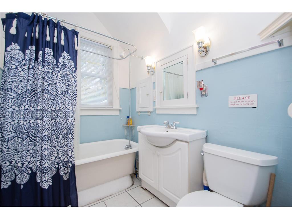 1112 University Drive S Fargo ND 58103 6811749 image19