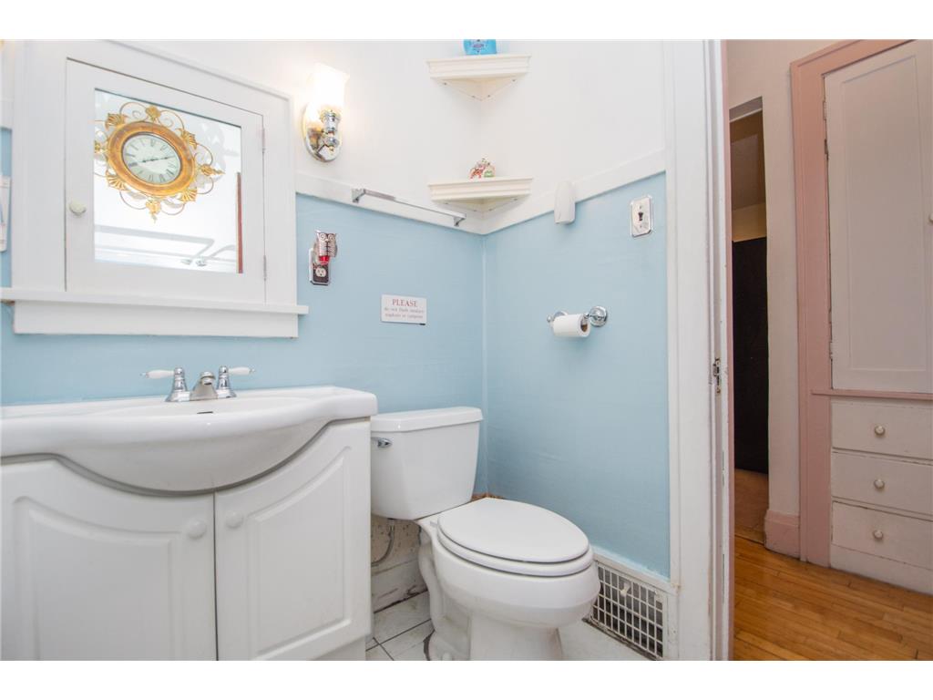 1112 University Drive S Fargo ND 58103 6811749 image21