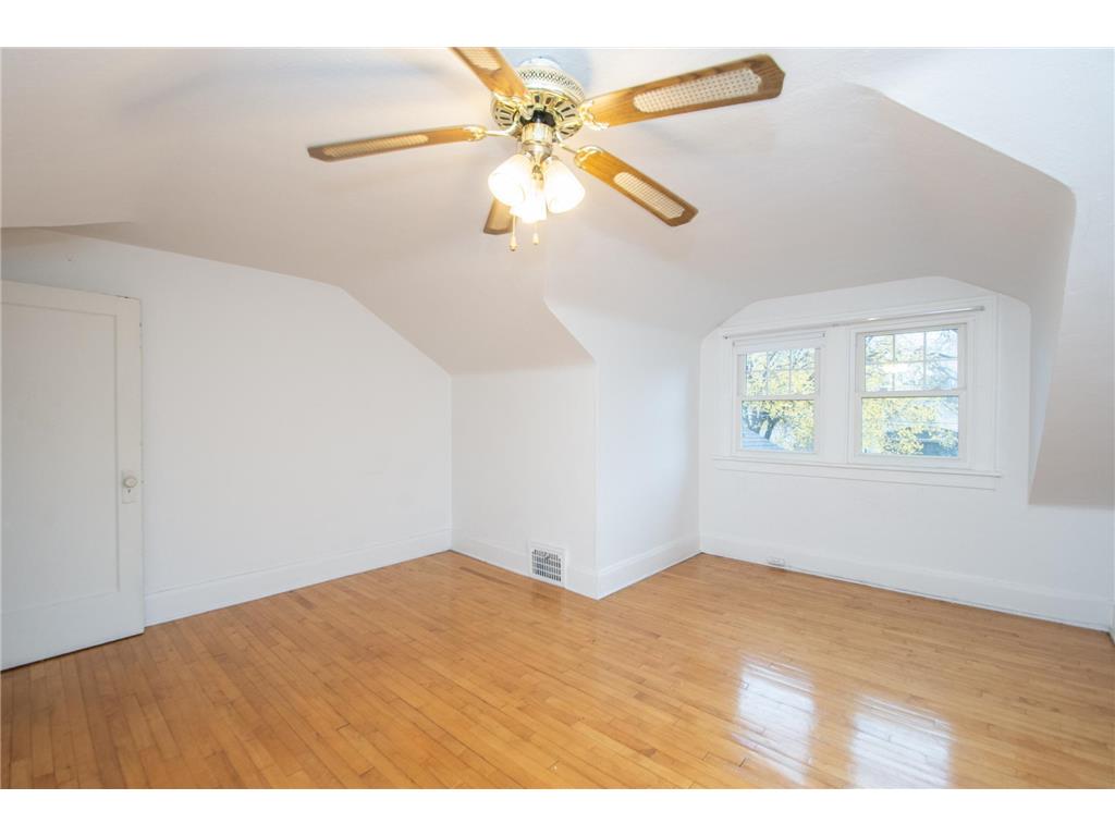 1112 University Drive S Fargo ND 58103 6811749 image32