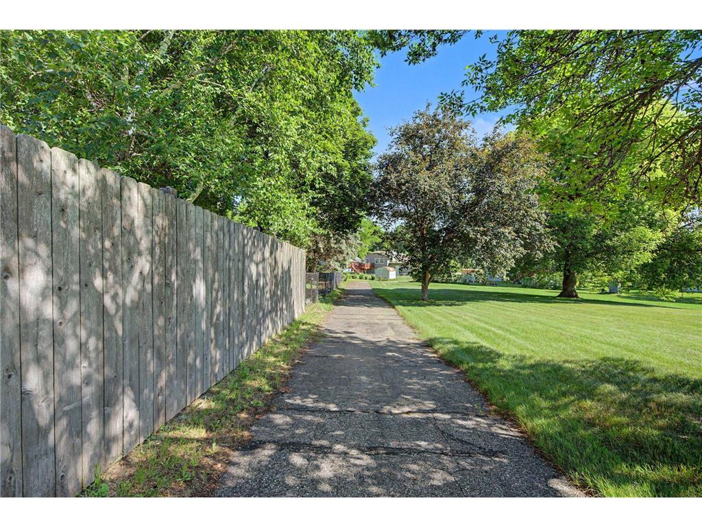 11120 Hampshire Court E Champlin MN 55316 7092666 image25