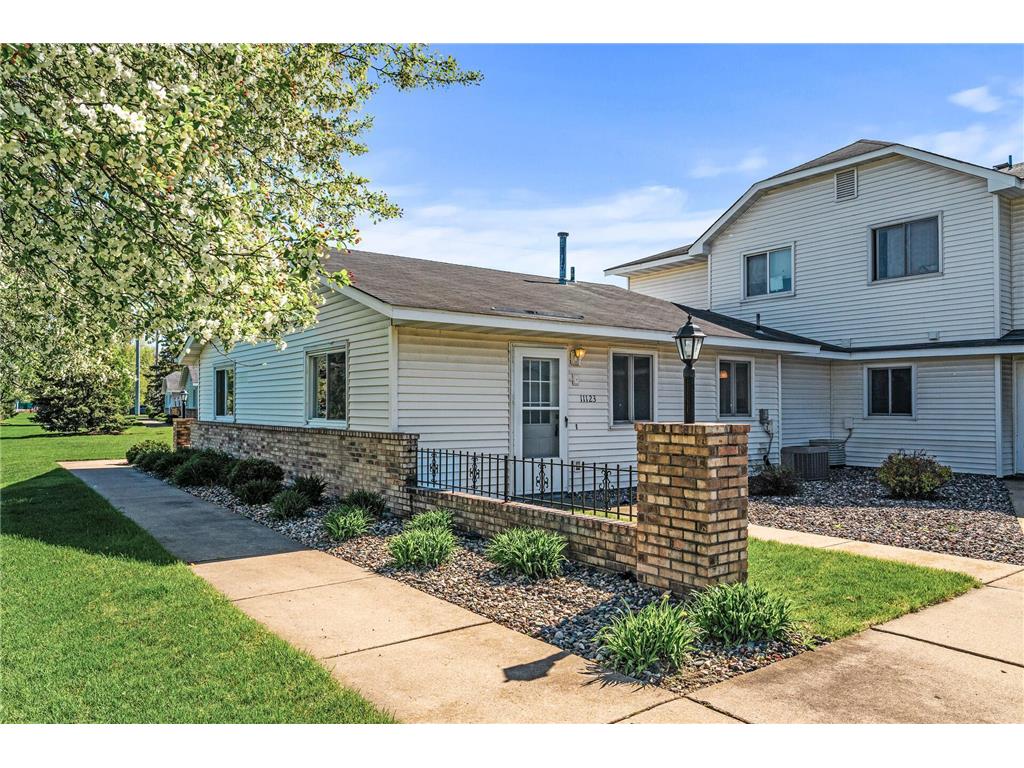 11123 Drake Street NW Coon Rapids MN 55433 6716668 image1