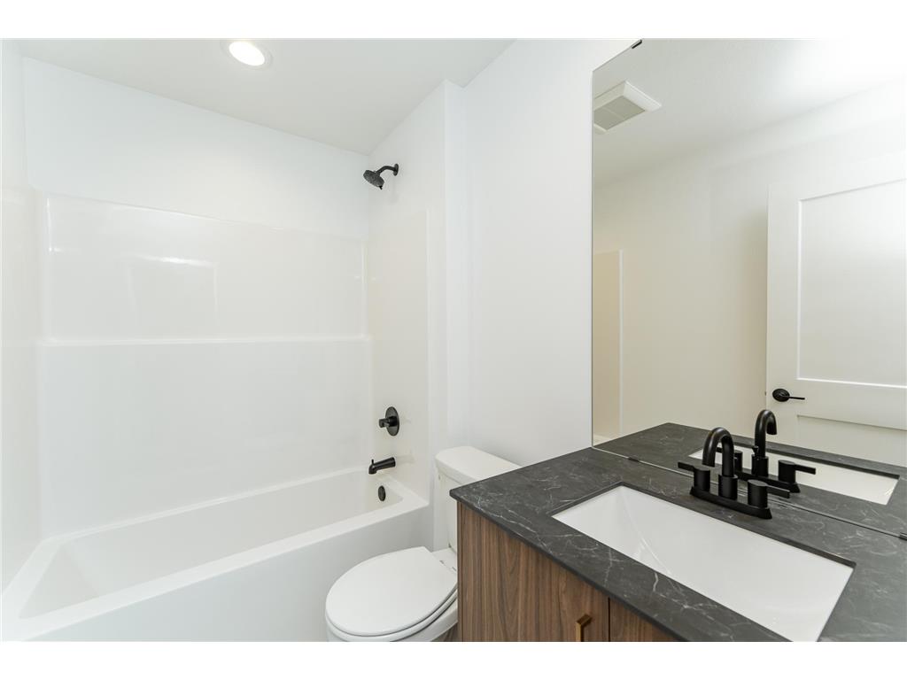 1113 Century Village Lane NE Rochester MN 55906 6690336 image15