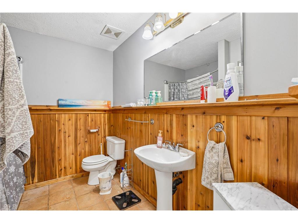 1113 Hickory Street Farmington MN 55024 7096422 image15