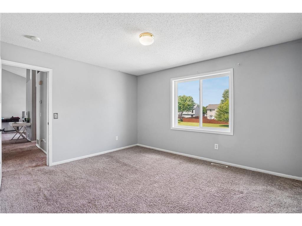1113 Hickory Street Farmington MN 55024 7096422 image24