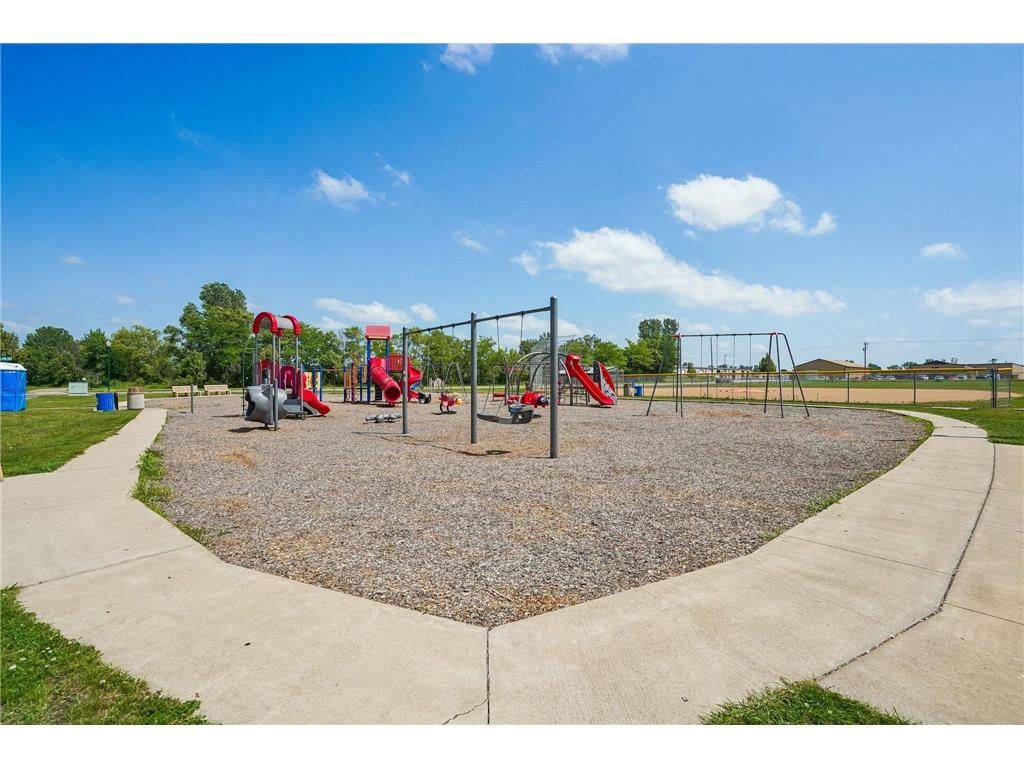 1113 Hickory Street Farmington MN 55024 7096422 image37