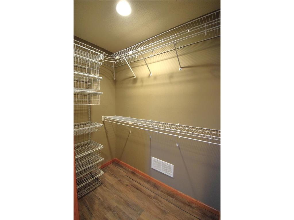 1113 N Cheyenne Street Roberts WI 54023 6816035 image31