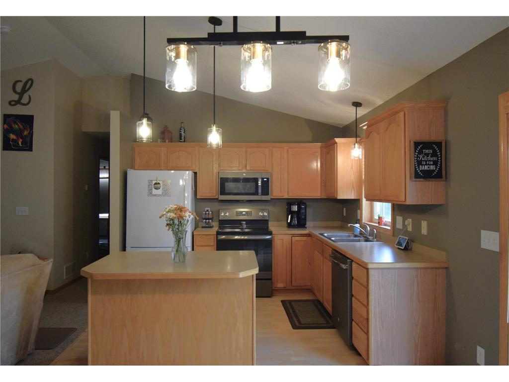 1113 N Cheyenne Street Roberts WI 54023 6816035 image6