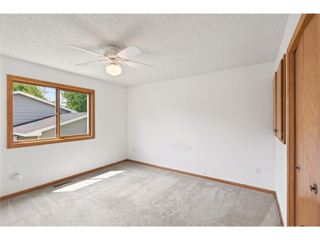 1113 Polk Street S Shakopee MN 55379 7089950 image15