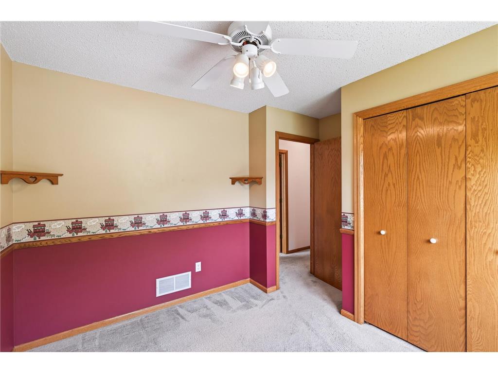 1113 Polk Street S Shakopee MN 55379 7089950 image22