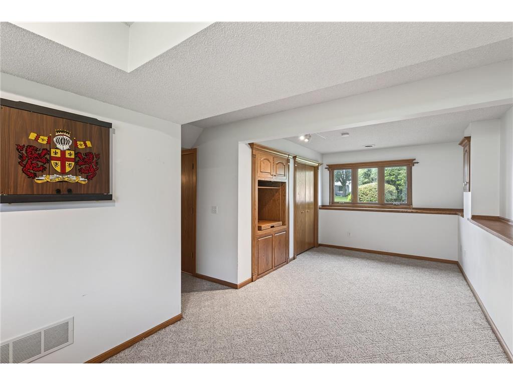 1113 Polk Street S Shakopee MN 55379 7089950 image25