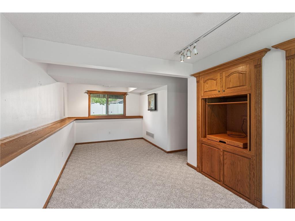 1113 Polk Street S Shakopee MN 55379 7089950 image27